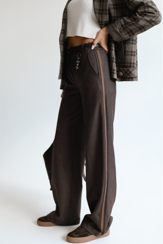 Брюки прямые с лампасом 